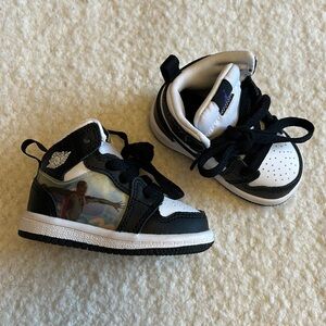 Nike Air Jordan 1 Mid TD 'Hologram'